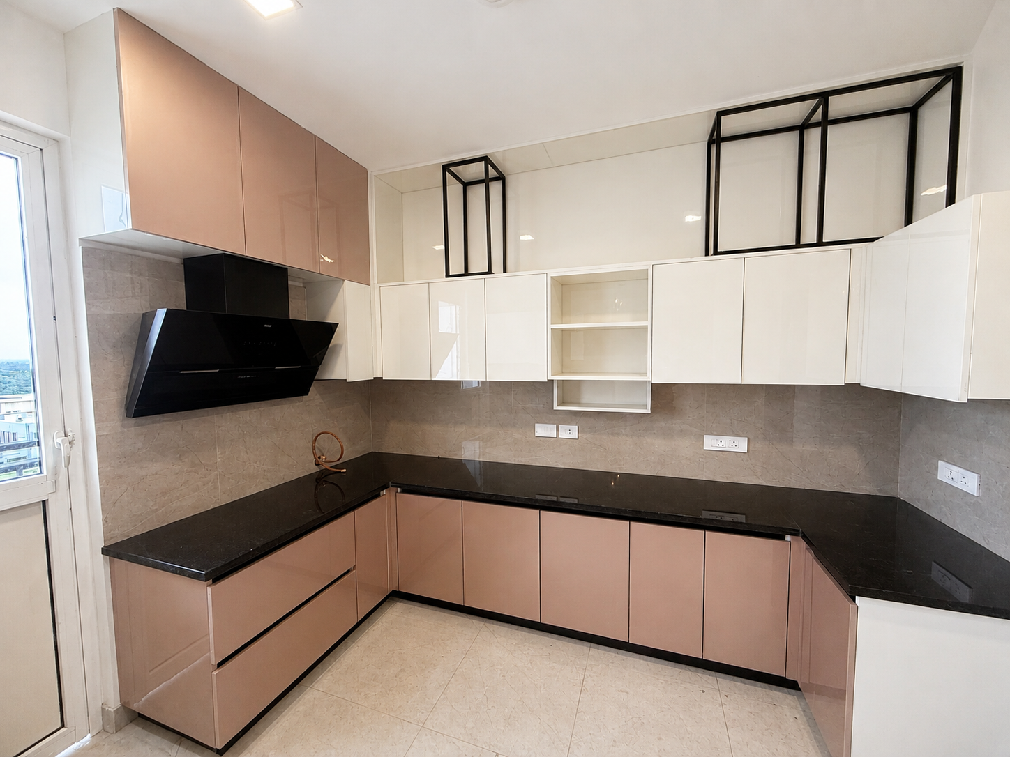 Modular Kitchen Counter & Storage
